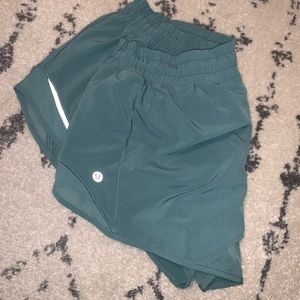 Lululemon Hottie Hot shorts